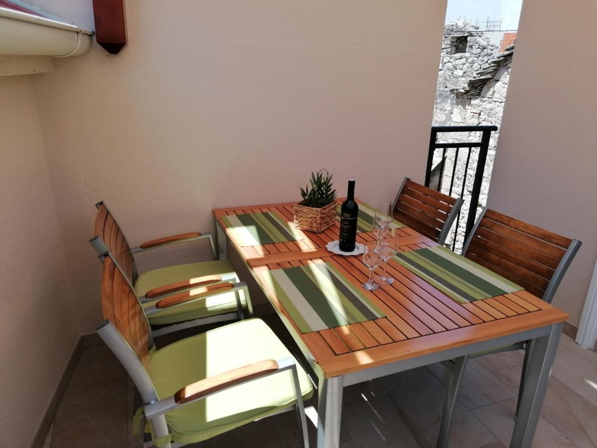 Apartman Bracera Primošten Exterior foto
