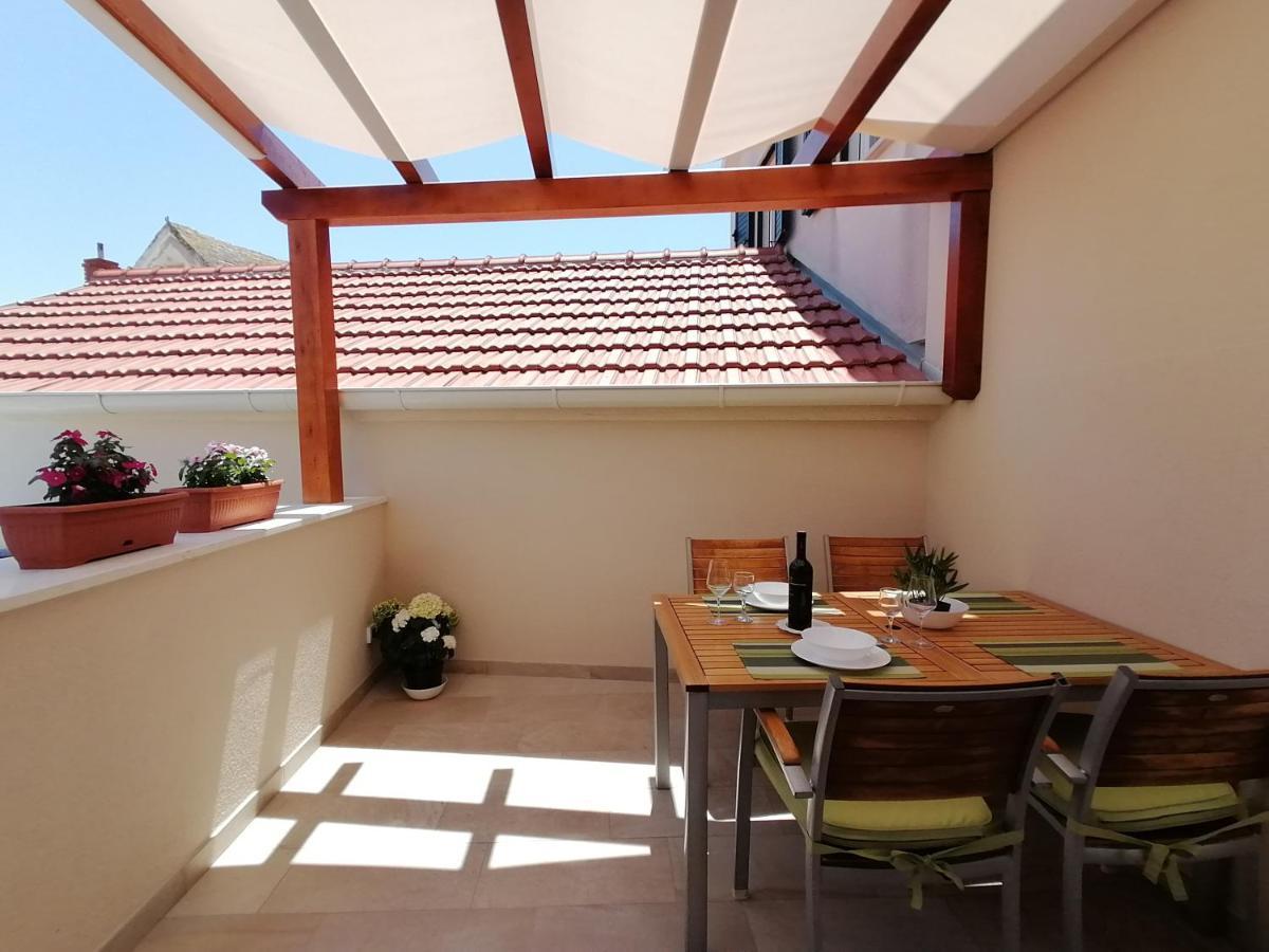 Apartman Bracera Primošten Exterior foto